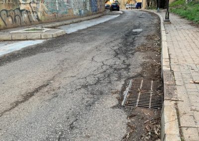 El deterioro del firme en Benajarafe es notable
