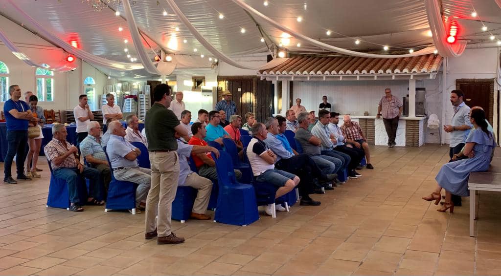 El Partido Popular se reúne con representantes del mundo cinegético de la Axarquía