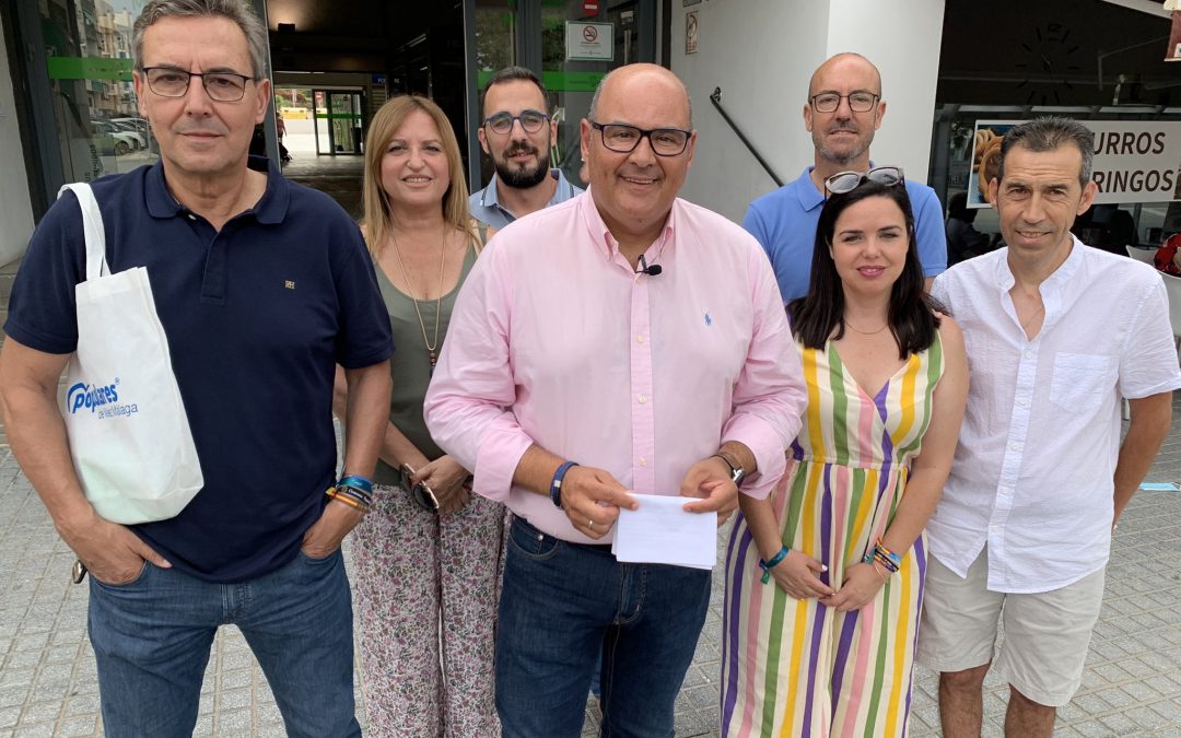 Vélez, volcado con Juanma Moreno y el Partido Popular