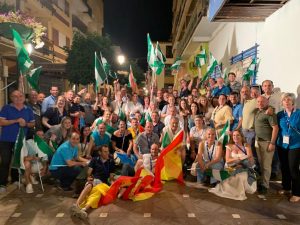 El Partido Popular arrasa en las elecciones 19J, logra mayoría absoluta y Rocío Ruiz estará en el Parlamento La Familia del PPvelezmalaga con Rocio Ruiz Narvaez y Jesus Lupianez La Familia del PPvelezmalaga con Rocío Ruiz Narváez y Jesús Lupiañez