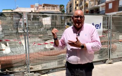 Las obras en la Plaza de la Axarquía de Torre del Mar no cumplen con las fechas y se prolongarán durante todo el mes de julio