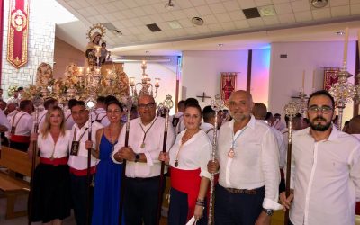 La Virgen del Carmen vuelve a bendecir las calles y la bahía de Torre del Mar