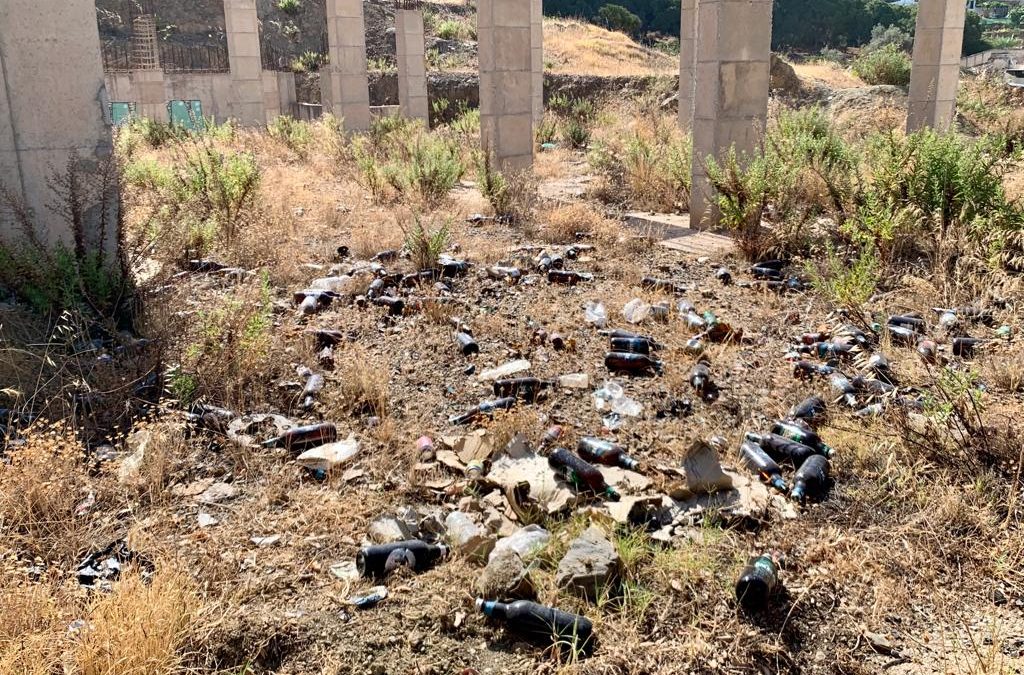 La parcela de Las Golondrinas y los vecinos, abandonados por el Ayuntamiento de Vélez