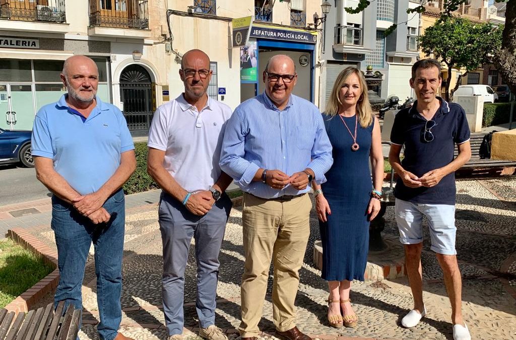 El Partido Popular lamenta que el alcalde ‘juegue’ con la seguridad de la ciudadanía en plena temporada estival en Vélez Málaga