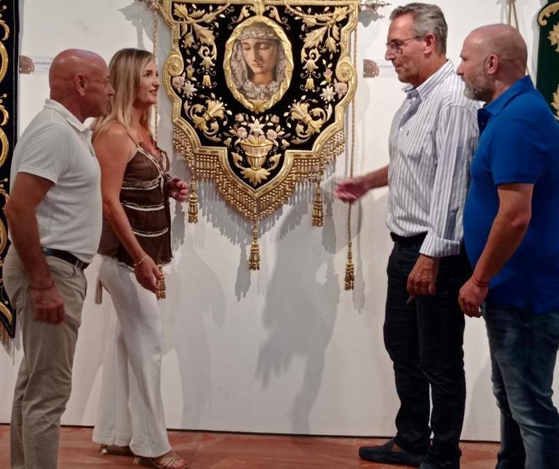 Inaugurada la exposición ‘Electa Ut Sol’ por el 75 Aniversario de la Agrupación de Cofradías de Vélez Málaga