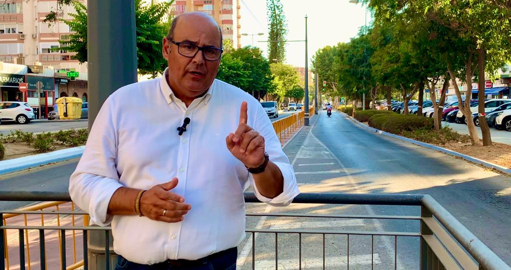 Una nueva obra, en otra arteria clave de Torre del Mar, en pleno mes de agosto