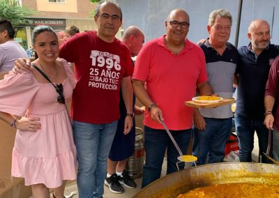 Comparte con nosotros