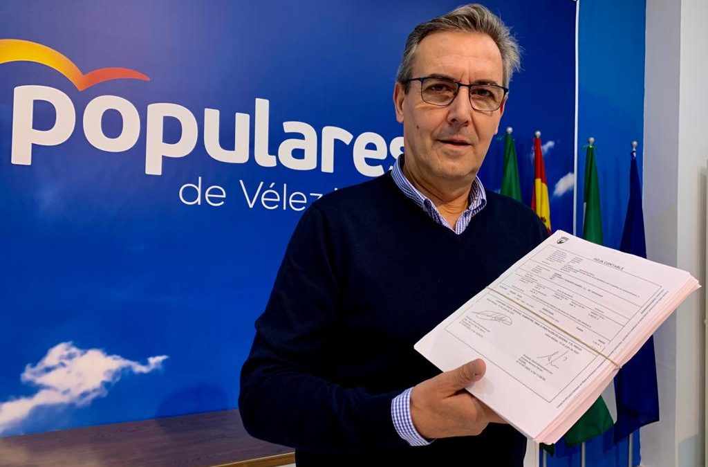 Las facturas de caminos por valor de 361.000 euros que validó el alcalde están firmadas por un cargo de confianza, sin la ratificación de un técnico de la materia