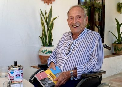 Jaime Pimentel, un artista único y vecino de Almayate: