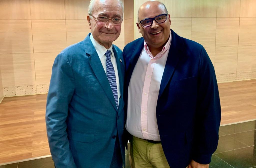 El alcalde de Málaga, Francisco de la Torre, ‘mentor’ de nuestro candidato para la Alcaldía de Vélez Málaga
