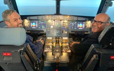 Juan Bravo, el piloto de la Economía del Partido Popular, visita Aerodynamics Academy junto a Jesús Lupiáñez