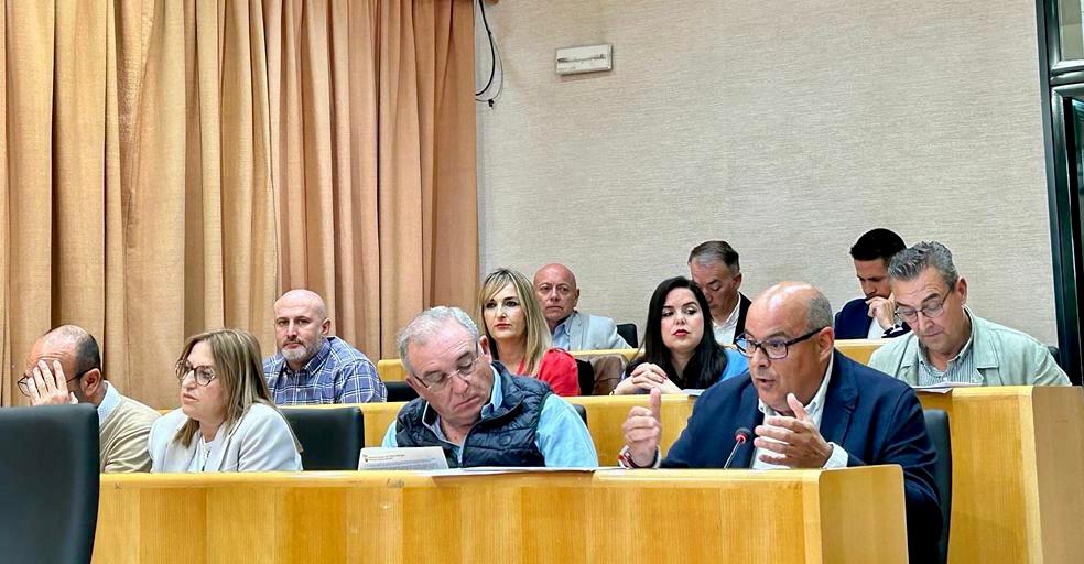 El equipo de gobierno del Ayuntamiento de Vélez Málaga impide tramitar la moción del PP para que el Sagrado Corazón de Jesús sea nombrado patrón de Almayate